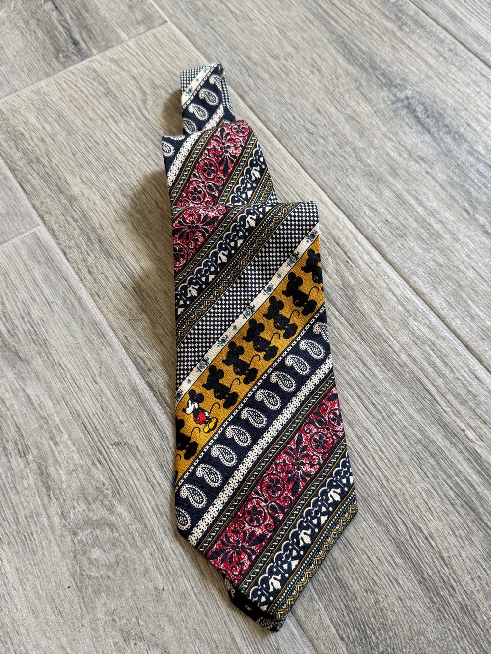 Vintage Disney Tie Multi-Color Paisley Mickey Design Pattern Silk Handmade Italy